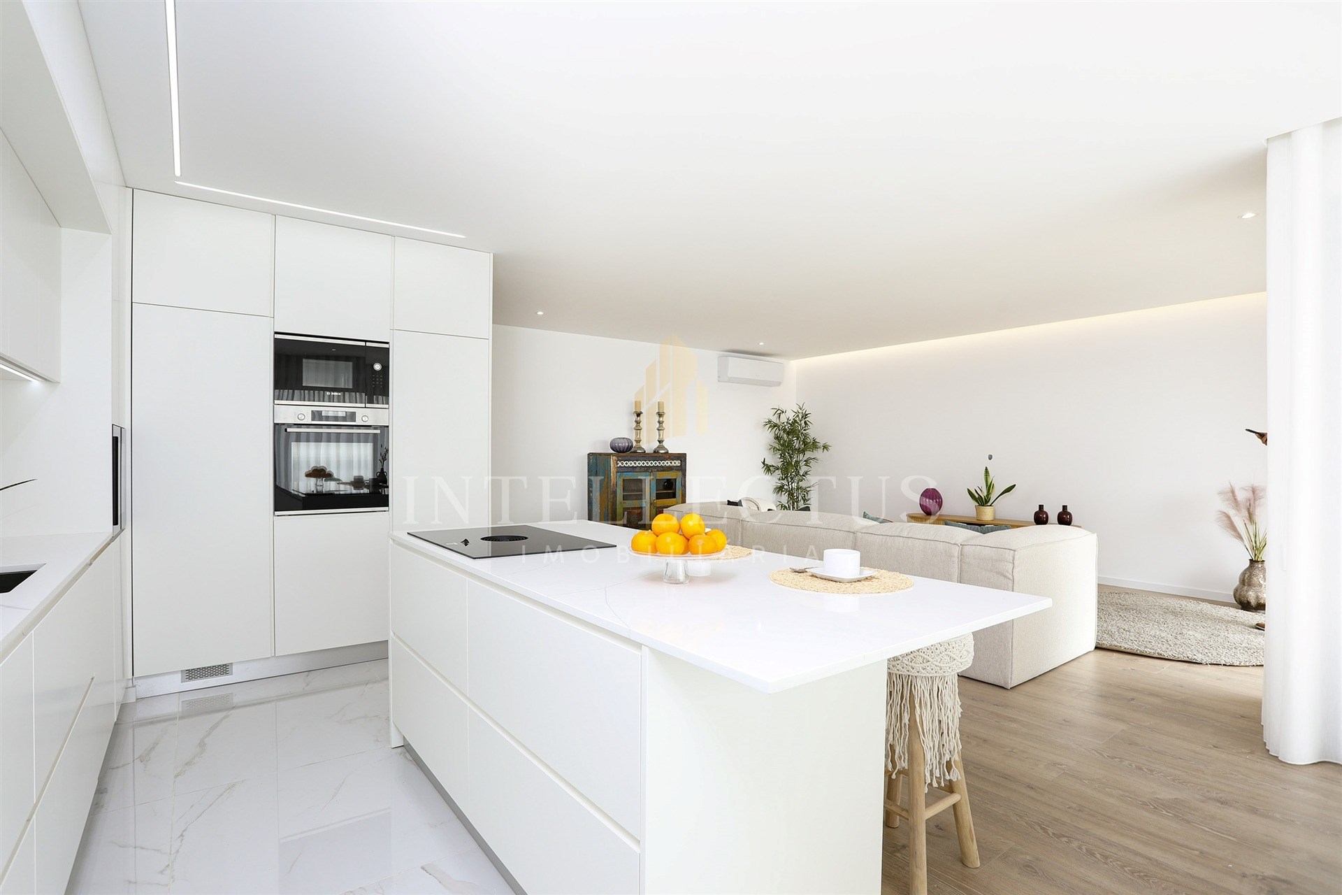 Exclusivo T3 de Arquitetura Moderna no Montijo – Sustentabilidade e Luxo com Certificação A+